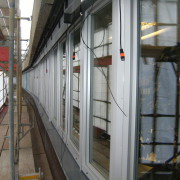 Fensterreinigung nach Bauarbeiten in Berlin-Mitte