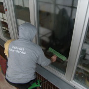 Fensterreinigung nach Bauarbeiten in Berlin-Mitte